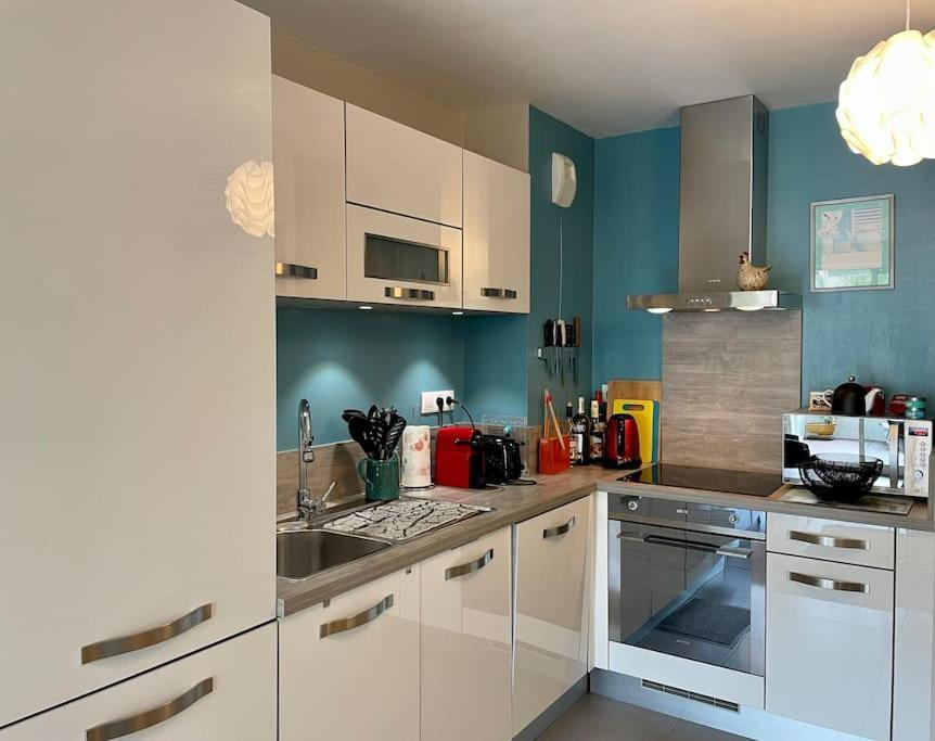 21 - Tres Agreable Rdc Avec Terrasse Et Parking Apartment Bandol Ngoại thất bức ảnh
