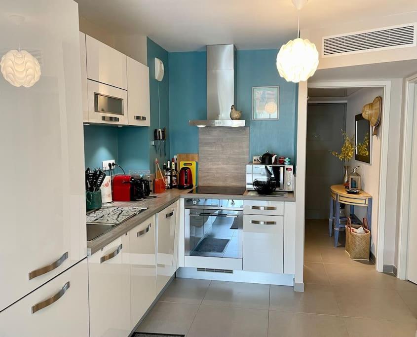 21 - Tres Agreable Rdc Avec Terrasse Et Parking Apartment Bandol Ngoại thất bức ảnh