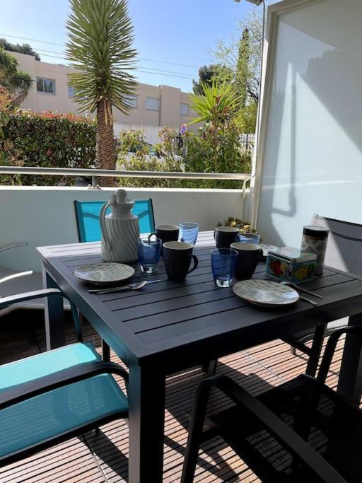 21 - Tres Agreable Rdc Avec Terrasse Et Parking Apartment Bandol Ngoại thất bức ảnh