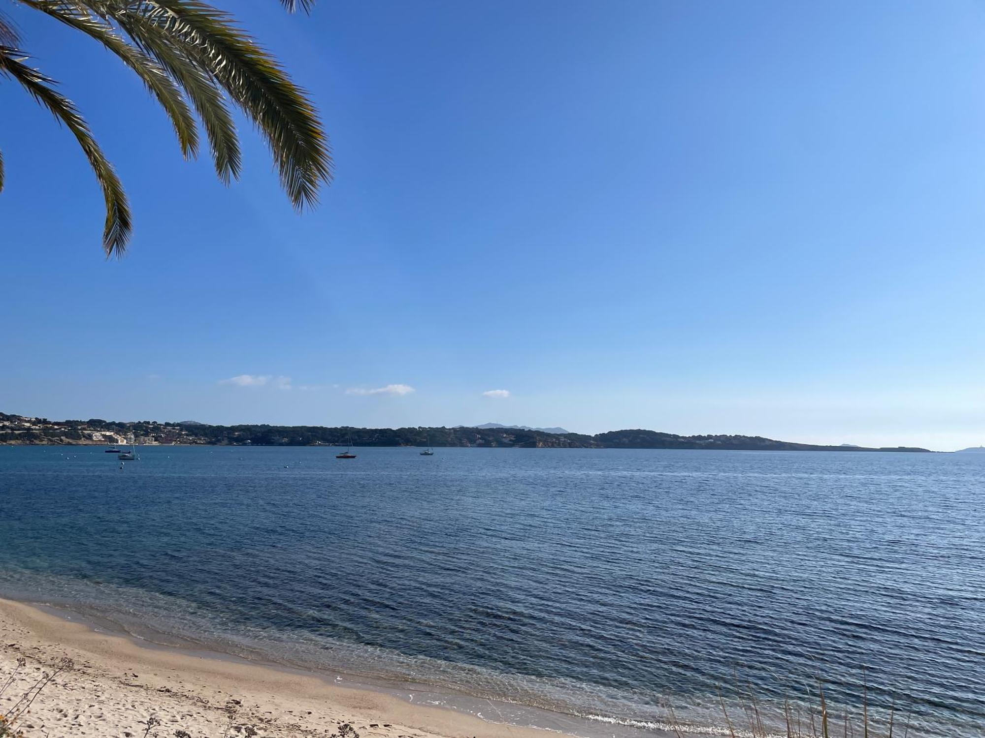 21 - Tres Agreable Rdc Avec Terrasse Et Parking Apartment Bandol Ngoại thất bức ảnh